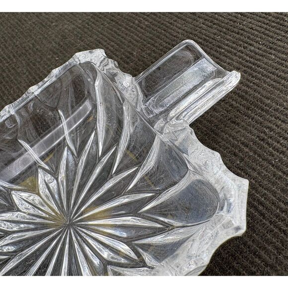 Set of Four MCM Crystal Vintage Lady's Personal Ashtrays - Picture 5 of 5